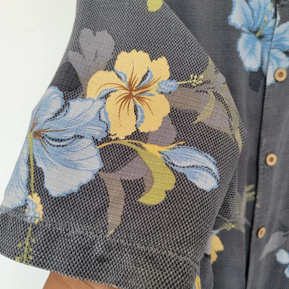 Tommy Bahama Blue and Yellow Floral Men's Shirt - Picture 6 of 7